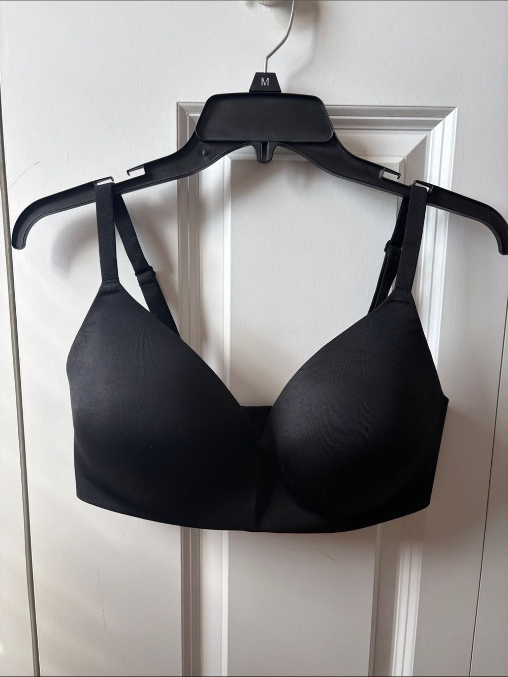 Victoria's Secret Wear Everywhere Wireless Pushup Bra Size 36DD